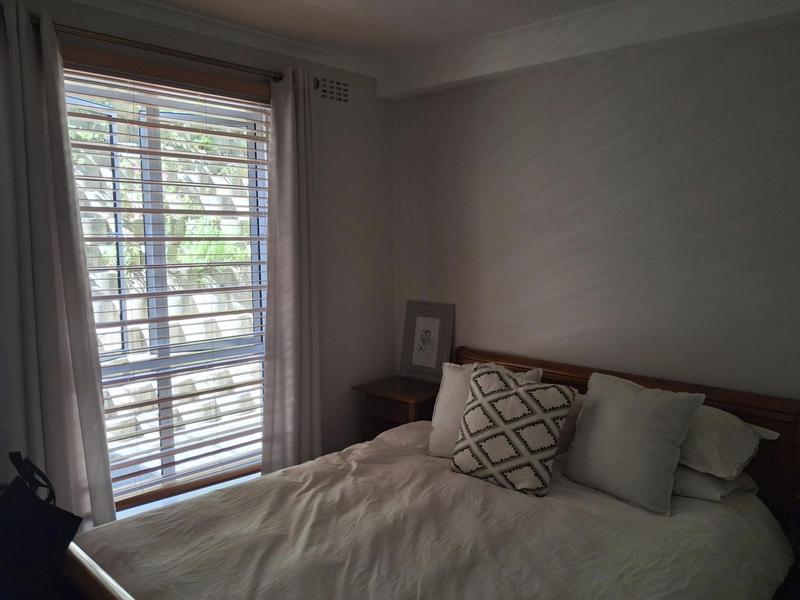 To Let 1 Bedroom Property for Rent in Vredehoek Western Cape